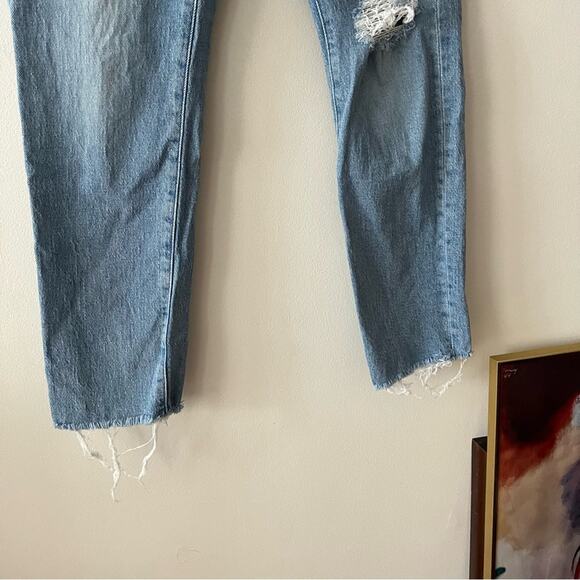 Madewell The Perfect Vintage Jean in Coney Wash: Destroyed Edition - Picture 5 of 9